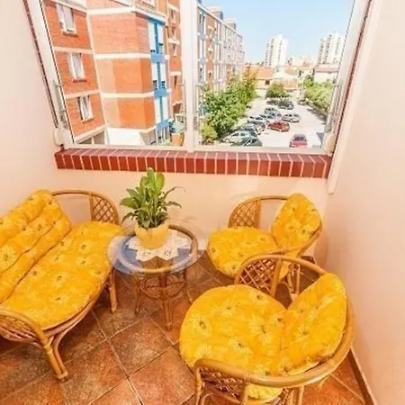 Ferienwohnung Fuer 4 Personen Ca 55 Qm In Zadar, Dalmatien Und Umgebung - B56474 * Zadar