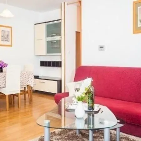 Ferienwohnung Fuer 4 Personen Ca 55 Qm In Zadar, Dalmatien Und Umgebung - B56474 * Zadar